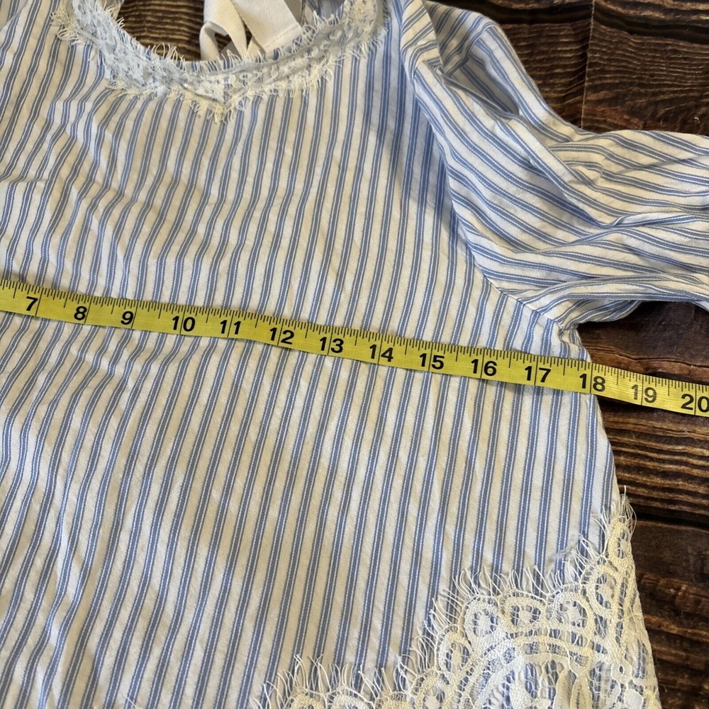 Zara Woman Blue White Lace Trim Flared 3/4 Bell Sleeve Top Size Small Romantic - Picture 3 of 7